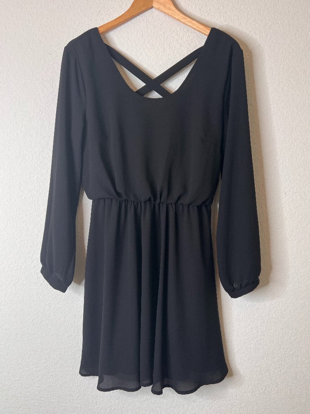 Lush Strappy Crisscross Long Sleeve Mini Dress Black Medium